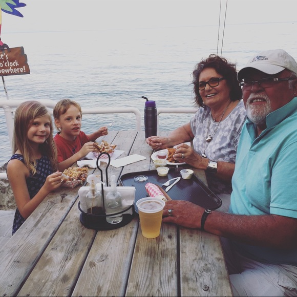 Meet your Posher, Peggy - Picture 5 of 9